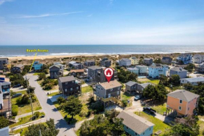 1 Minute Walk To Beach! Pet Friendly!